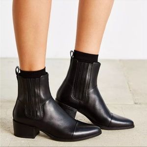 Vagabond Black Ankle Boots